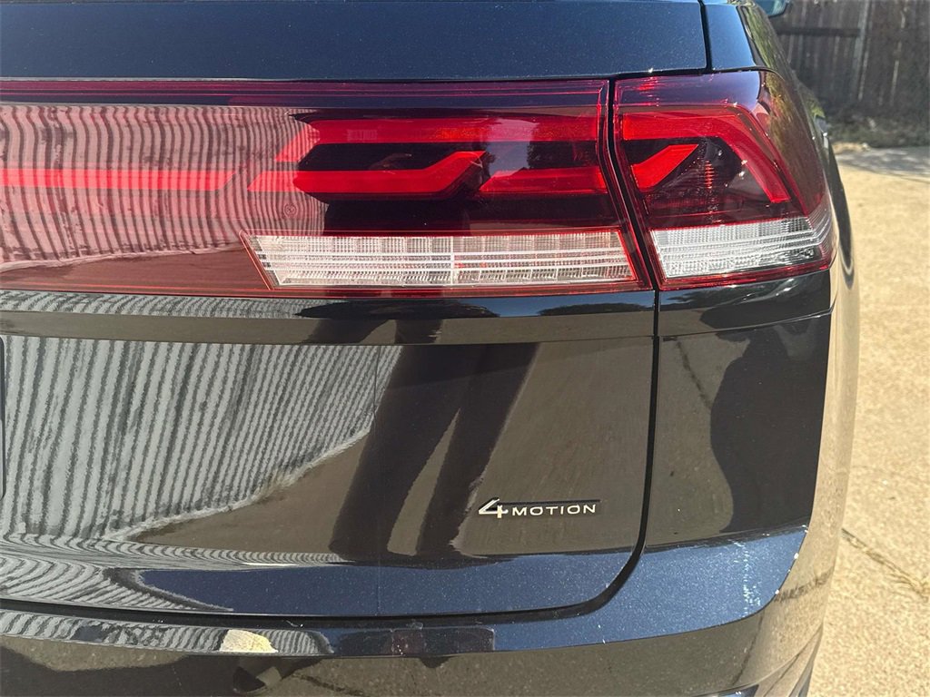 New 2026 Volkswagen Atlas Cross Sport SEL R-Line image 7