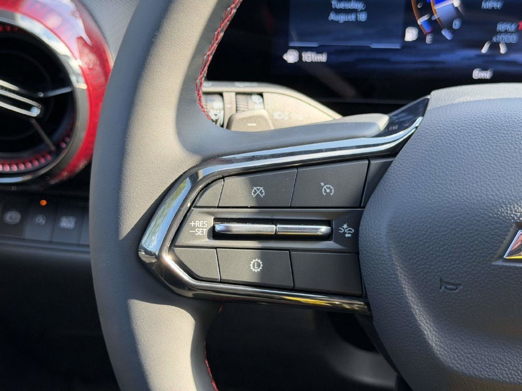 New 2027 Chevrolet Equinox RS w/ Safety and Technology Package FWD image 9