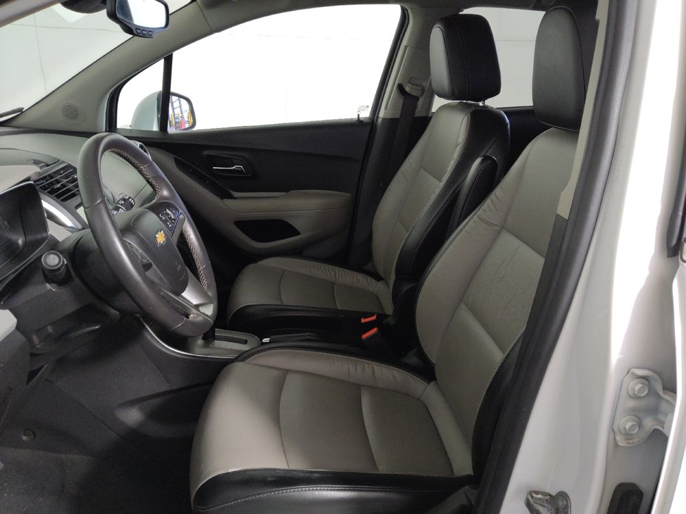 Used 2015 Chevrolet Trax LTZ FWD image 17