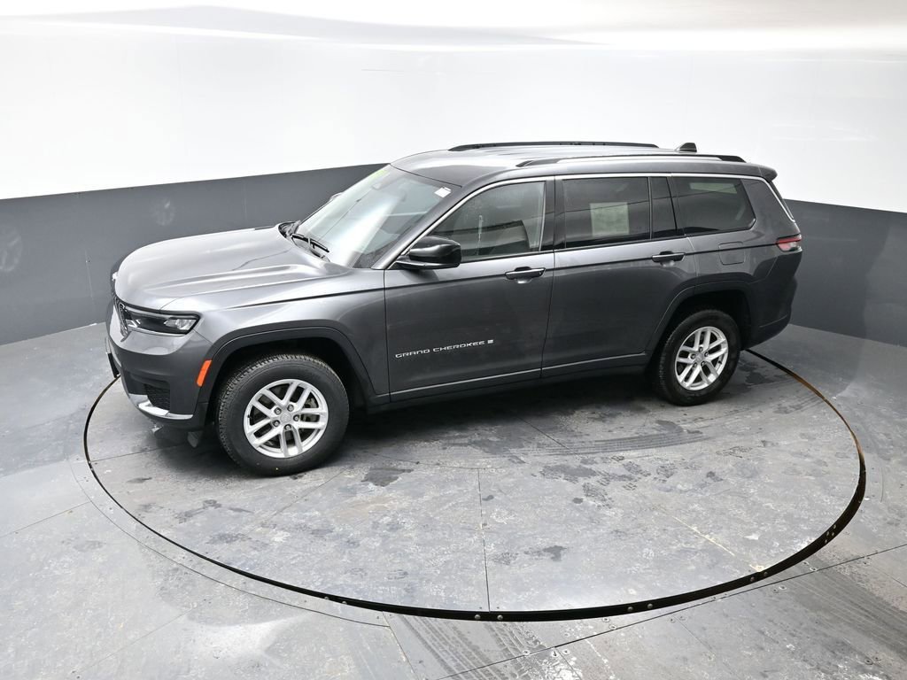 Used 2023 Jeep Grand Cherokee L Laredo image 47