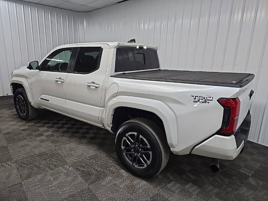 Used 2024 Toyota Tacoma TRD Sport w/ TRD Sport Premium Package AWD/4WD image 9