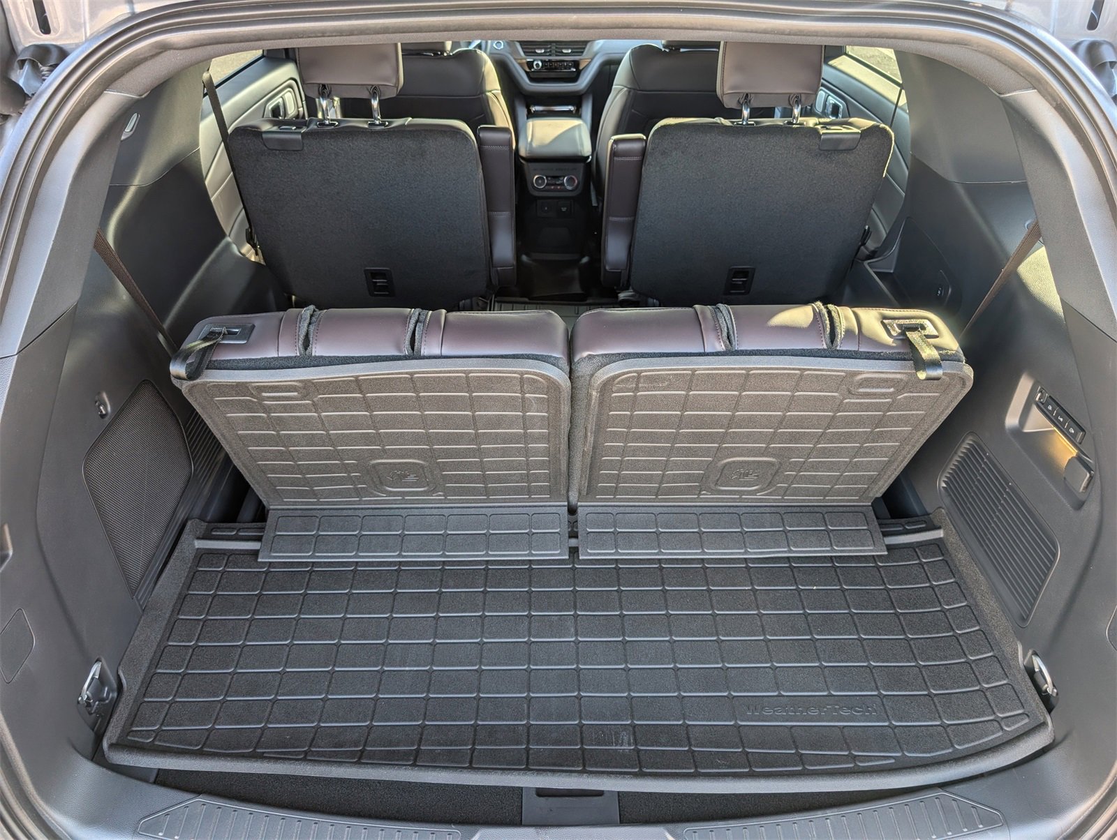 New 2026 Ford Explorer Platinum image 14