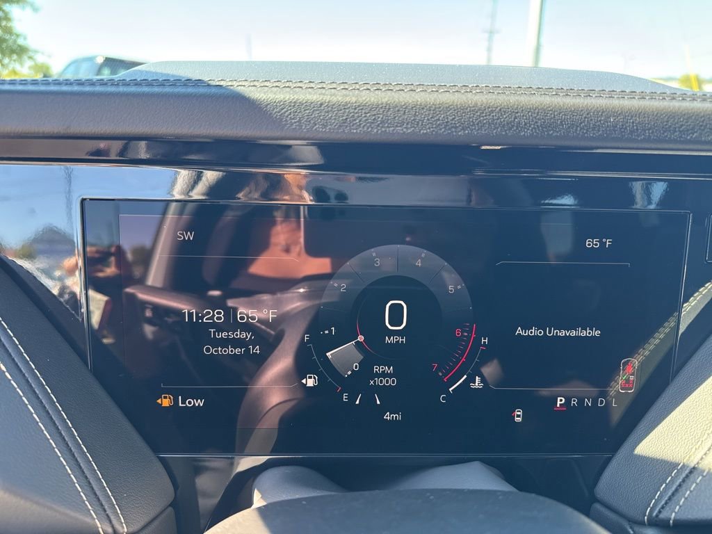 New 2026 GMC Yukon XL Elevation w/ LPO, Elevation Black Package image 18