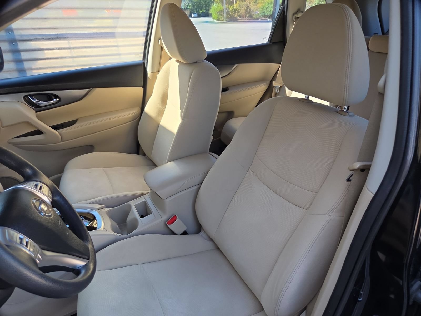 Used 2016 Nissan Rogue S FWD image 21