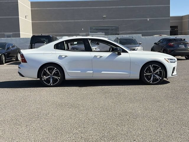Used 2024 Volvo S60 B5 Core AWD/4WD image 5