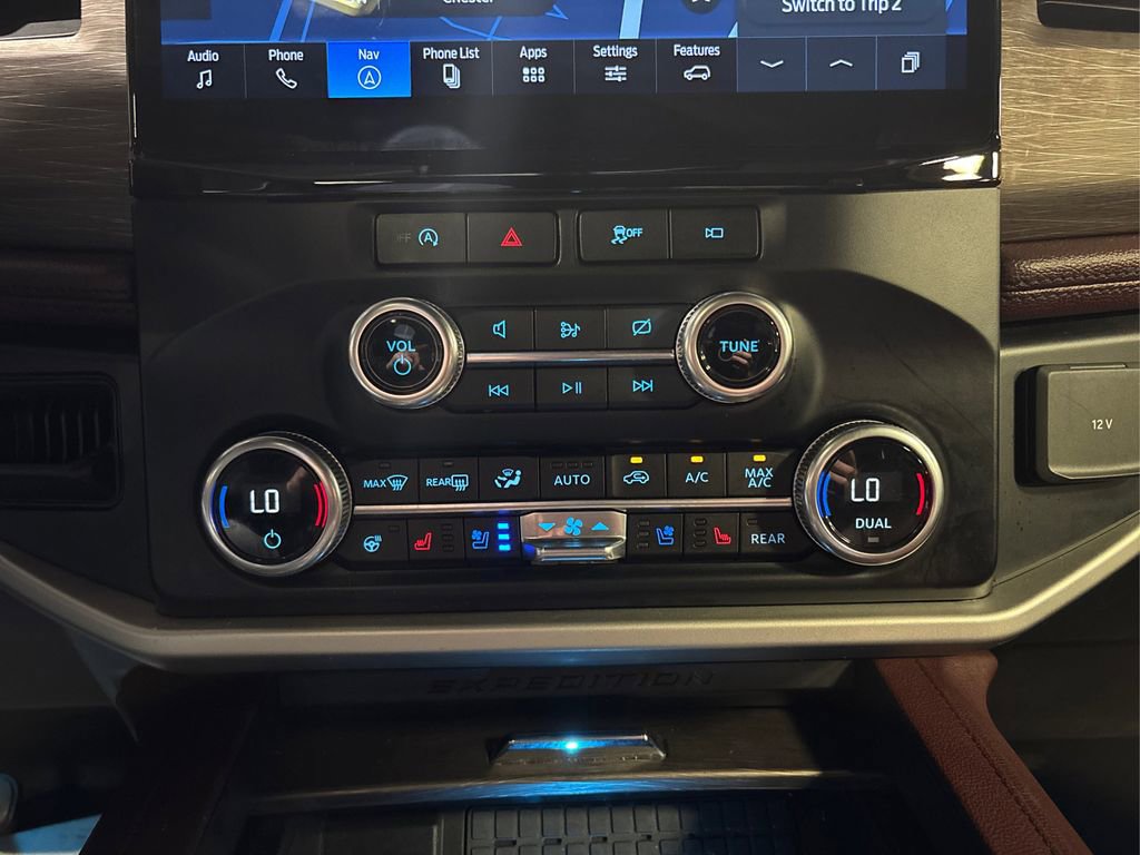 Certified 2024 Ford Expedition Limited image 33