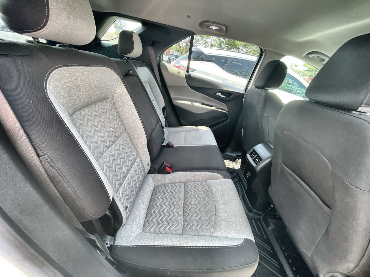Used 2022 Chevrolet Equinox LT FWD image 26