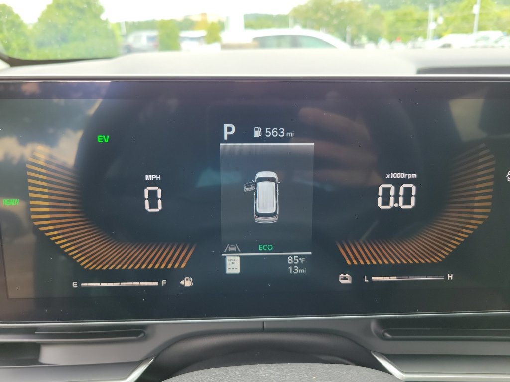 New 2027 Kia Carnival LXS FWD image 23