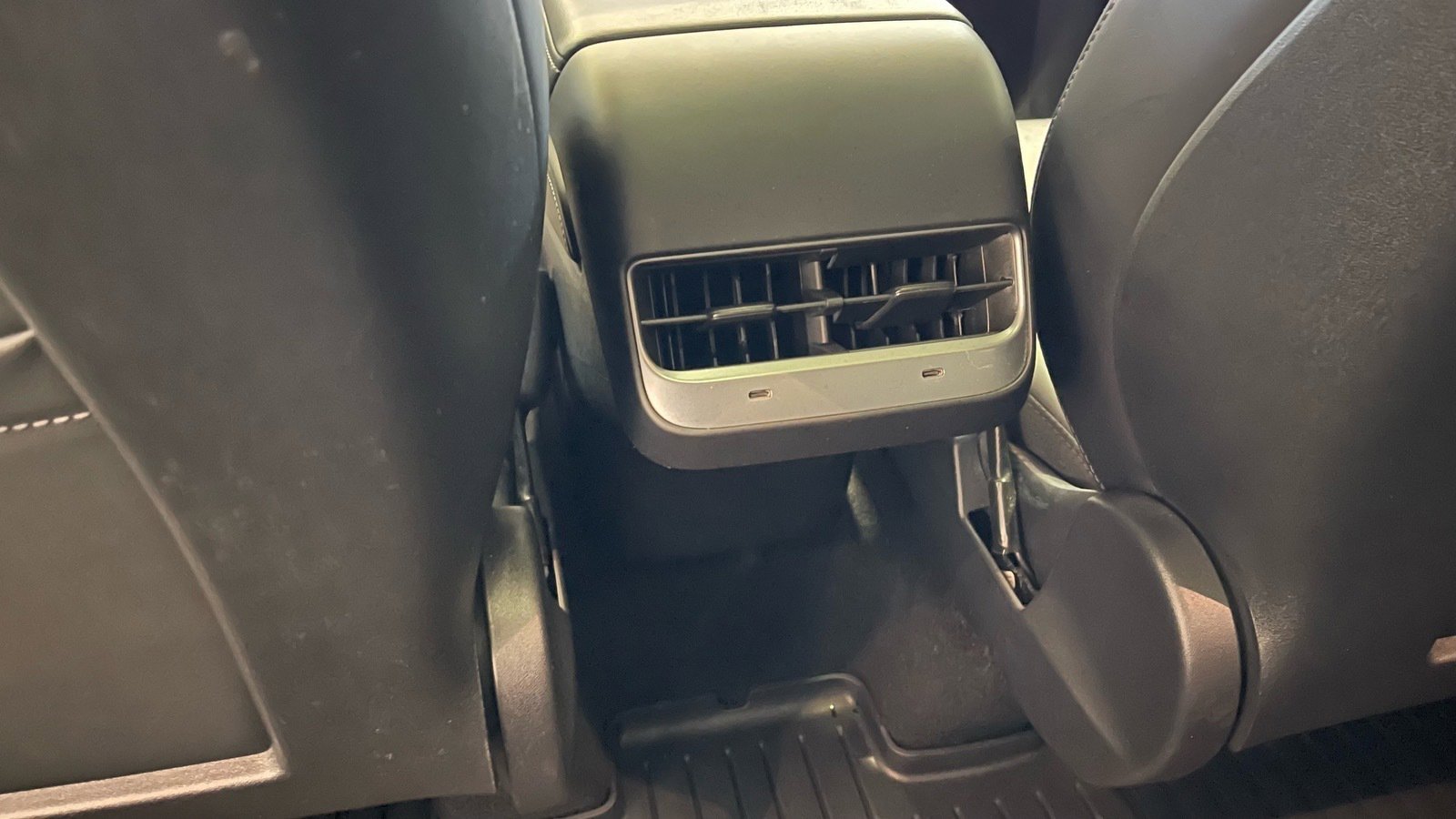 Used 2021 Tesla Model Y Long Range image 31