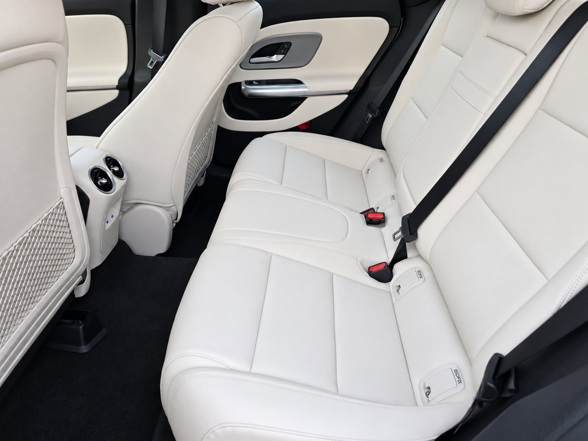 New 2027 Mercedes-Benz CLA 220 image 23