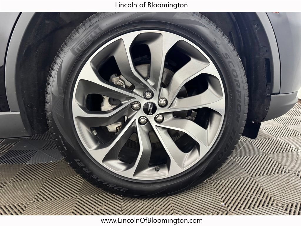 Used 2025 Lincoln Aviator Reserve AWD/4WD image 27
