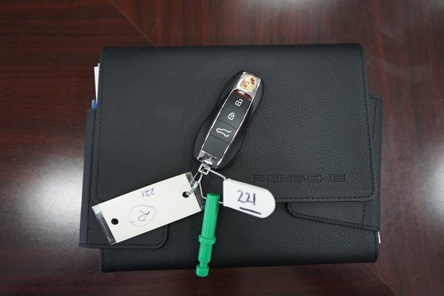 Used 2020 Porsche Macan S image 63