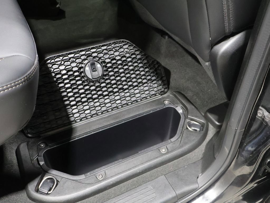 Used 2022 RAM 1500 Sport w/ Rebel Level 2 Equipment Group AWD/4WD image 23