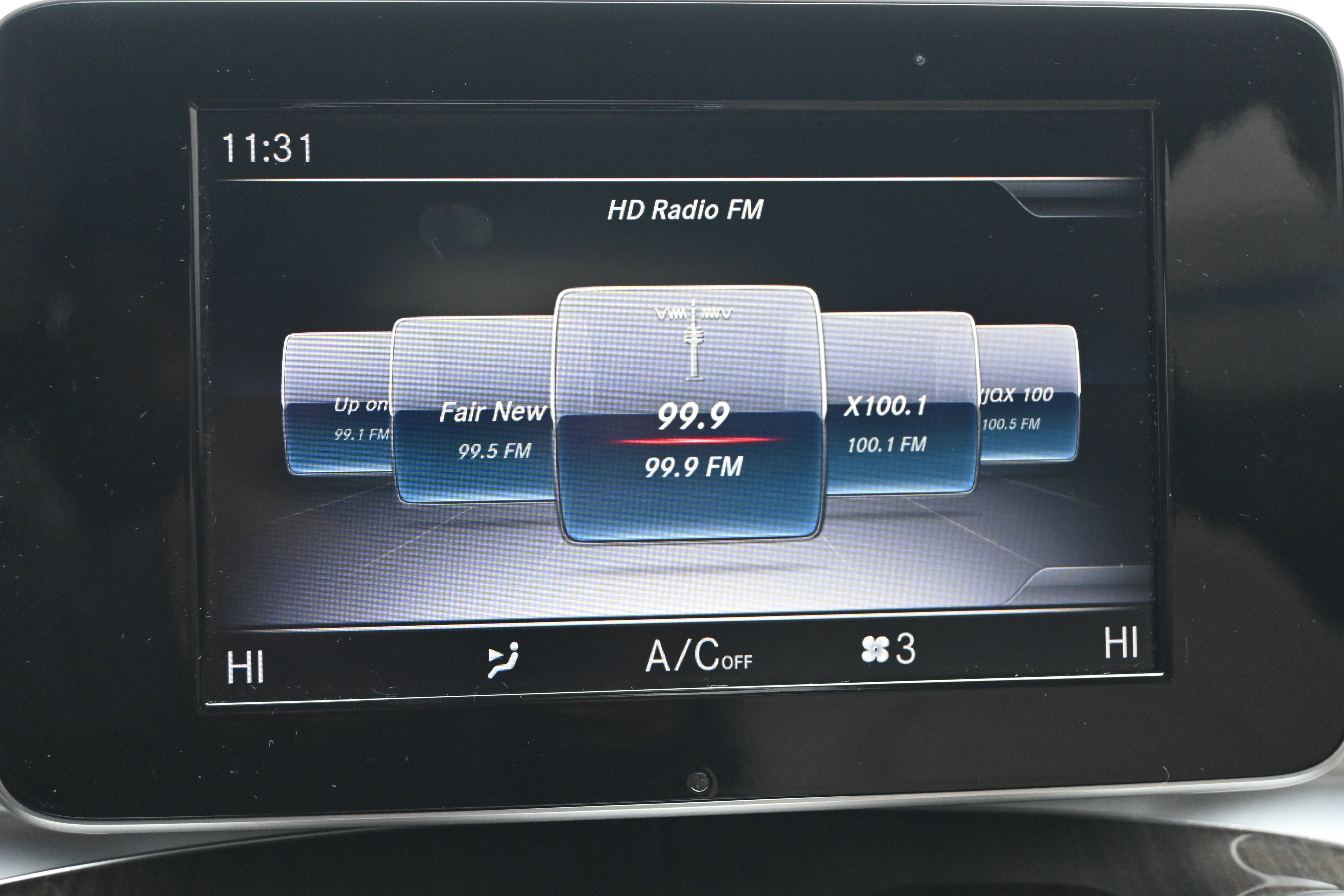 Used 2018 Mercedes-Benz C 300 4MATIC Sedan image 24