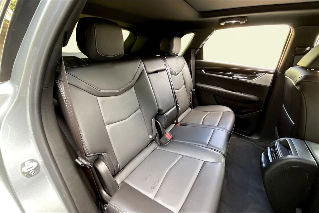Used 2025 Cadillac XT5 Premium Luxury image 17