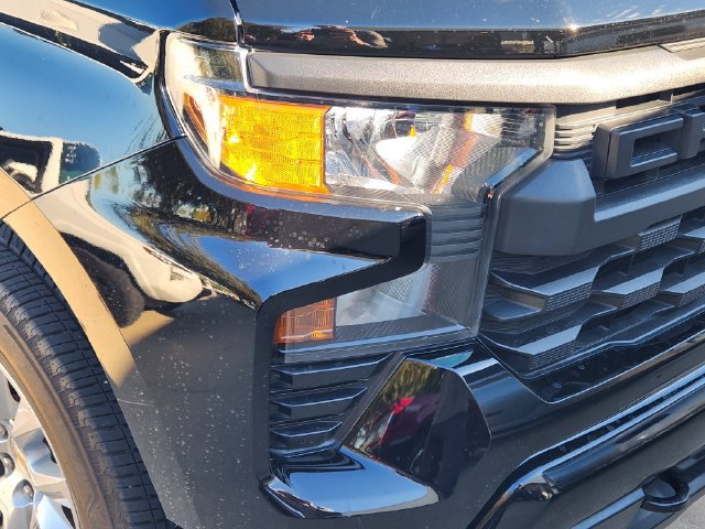 Used 2025 Chevrolet Silverado 1500 Custom RWD image 6