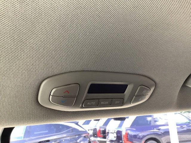 Used 2015 Kia Sedona SX FWD image 25
