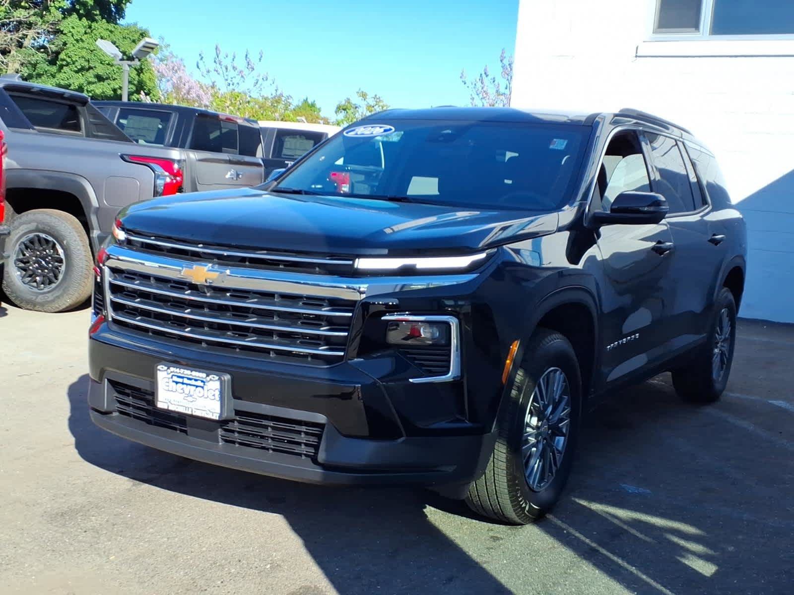 Used 2026 Chevrolet Traverse LT AWD/4WD image 3