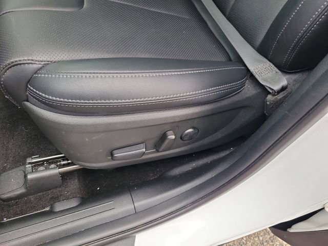 Used 2023 Hyundai Santa Fe SEL w/ Premium Package image 15