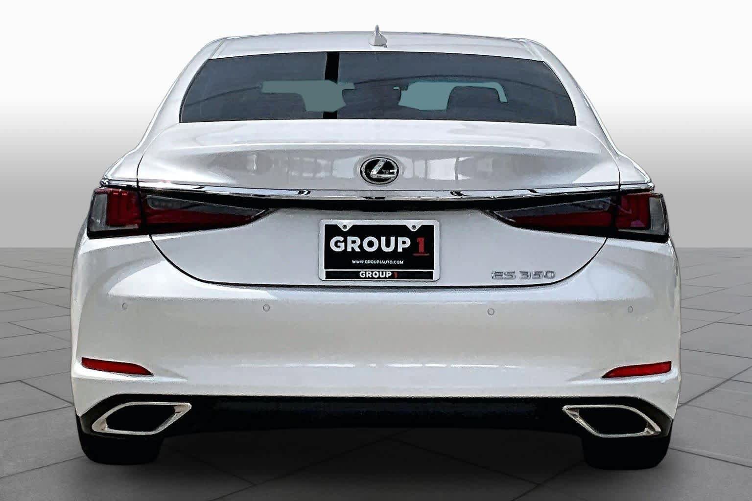 Used 2025 Lexus ES 350 w/ Premium Package FWD image 5