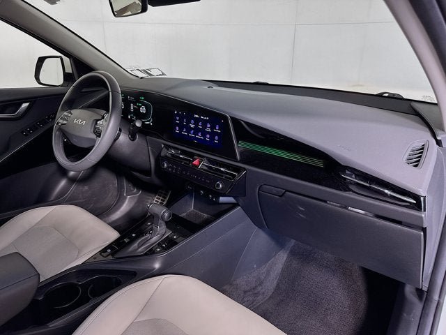 Certified 2023 Kia Niro EX Touring FWD image 30