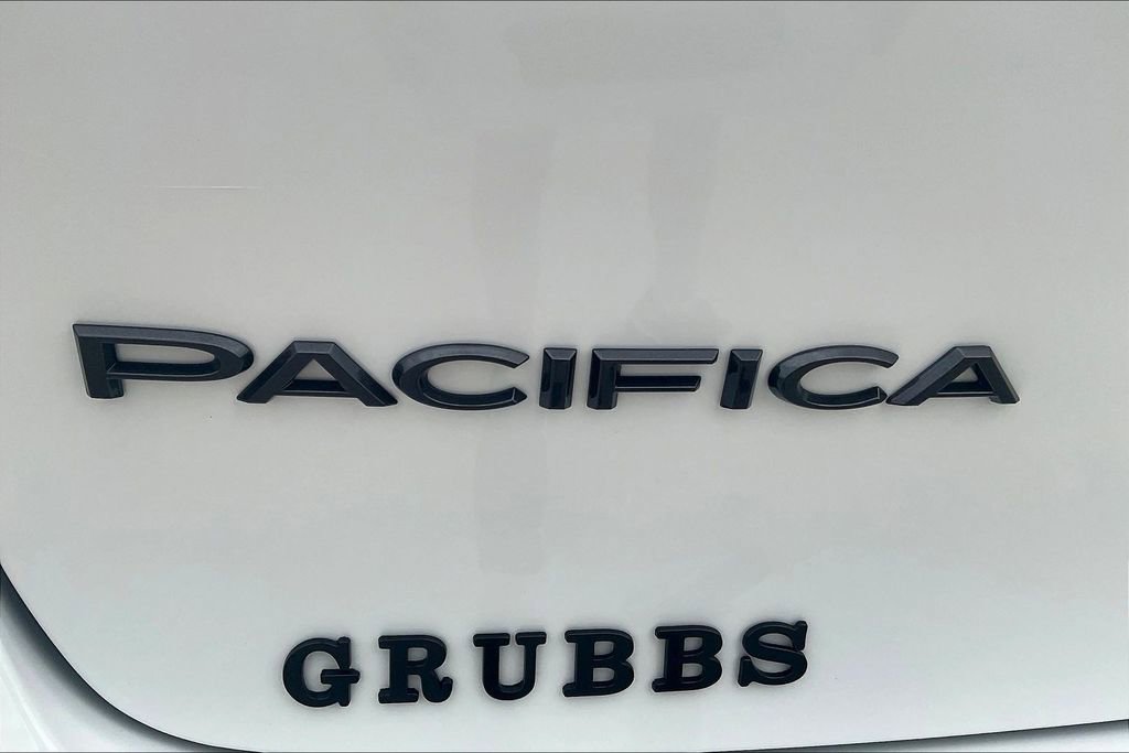 New 2026 Chrysler Pacifica Select FWD image 31
