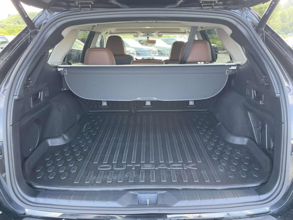 Certified 2022 Subaru Outback Touring w/ Popular Package #2 AWD/4WD image 29