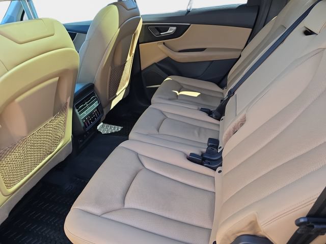 Used 2021 Audi Q7 3.0T Premium Plus w/ Executive Package AWD/4WD image 18
