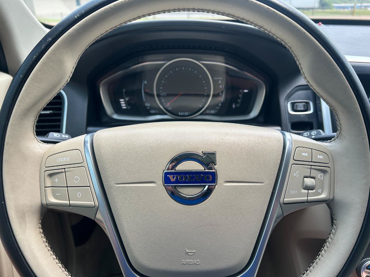 Used 2016 Volvo XC60 T5 Premier FWD image 15
