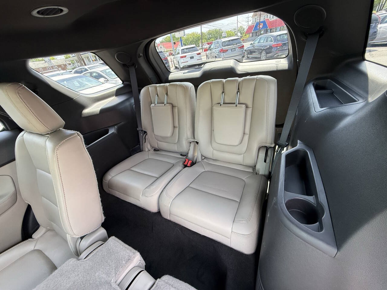Used 2014 Ford Explorer Limited w/ Equipment Group 302A AWD/4WD image 9