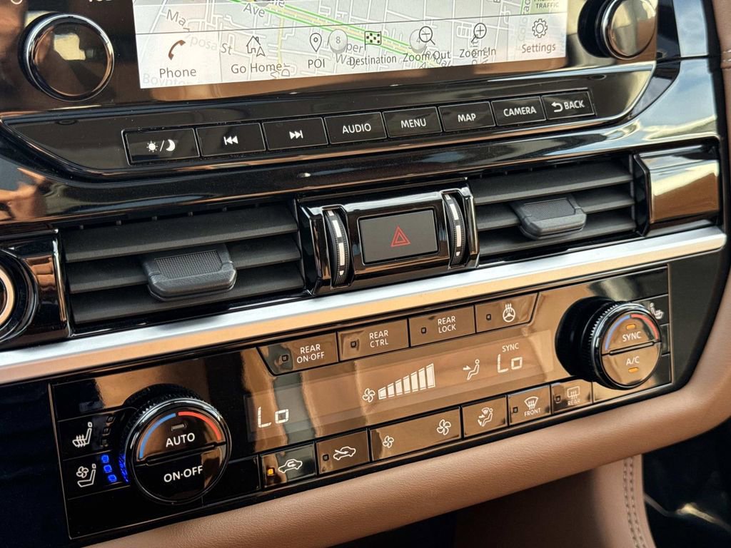 Used 2024 Nissan Pathfinder Platinum w/ Cargo Package image 24