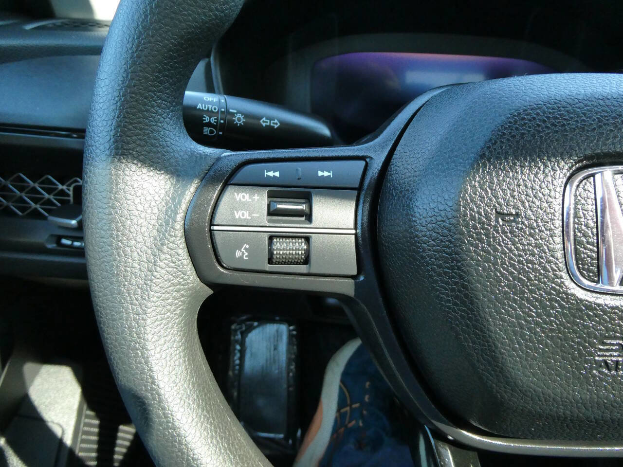 Used 2025 Honda Accord SE image 13