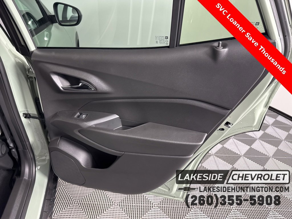 New 2025 Chevrolet Trax ACTIV w/ Driver Confidence Package image 31