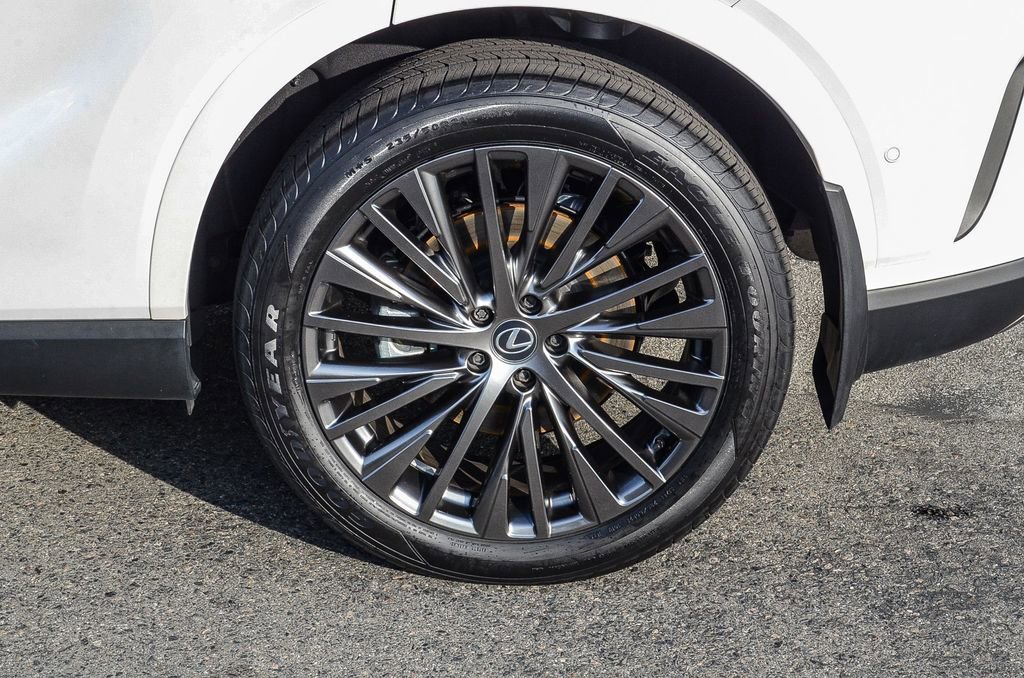 Used 2025 Lexus RX 350 w/ Convenience Package image 9