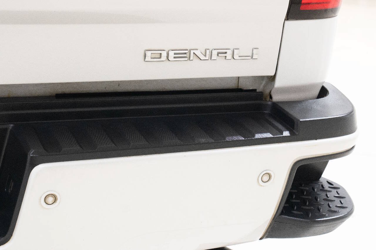 Used 2018 GMC Sierra 3500 Denali w/ Duramax Plus Package AWD/4WD image 21