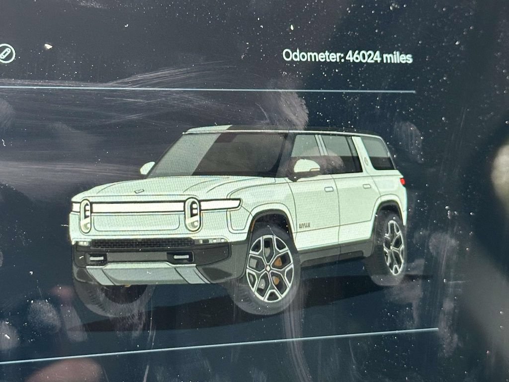 Used 2023 Rivian R1S Adventure AWD/4WD image 41