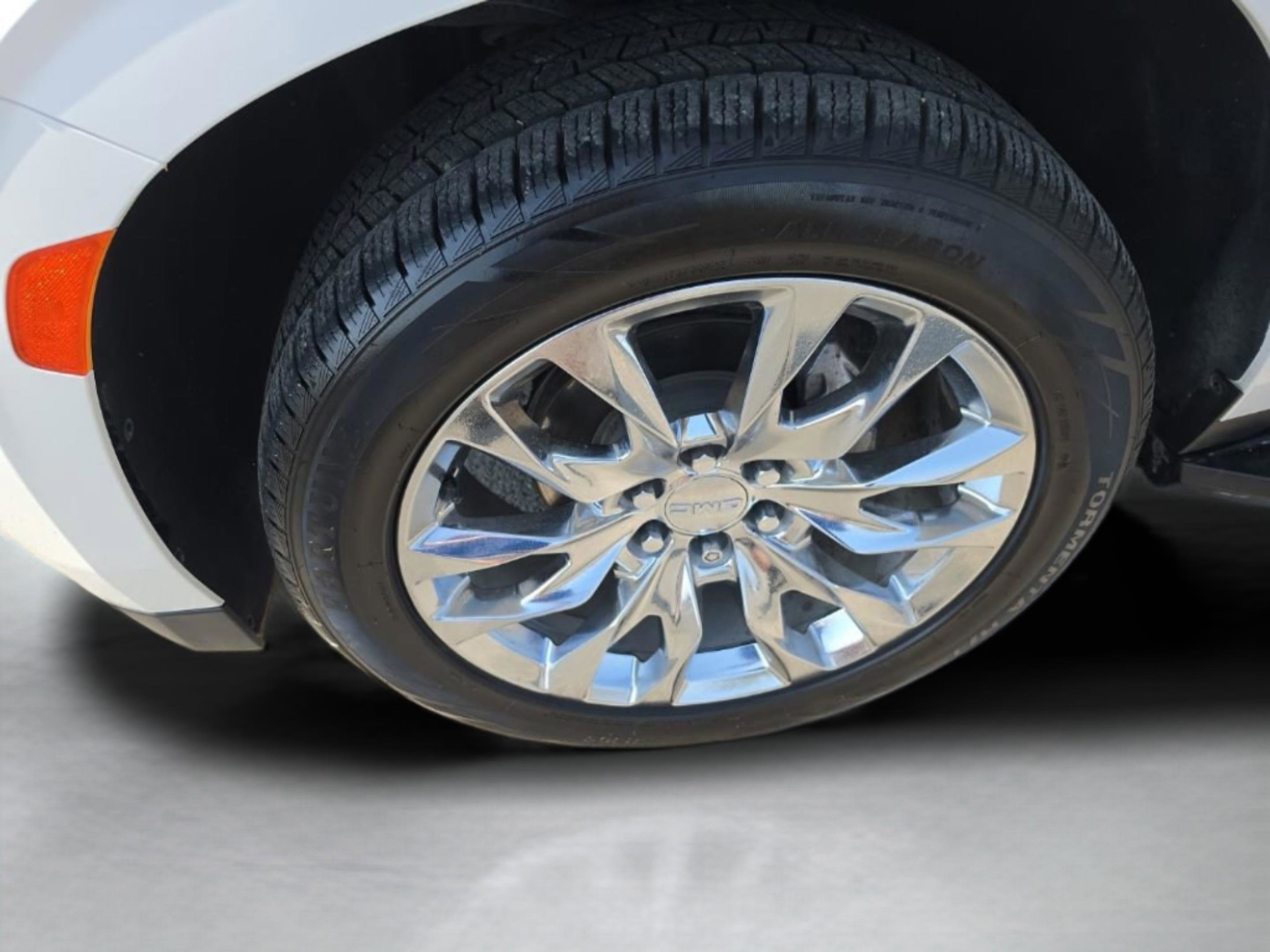 Used 2021 GMC Yukon Denali w/ LPO, Illumination Package image 12