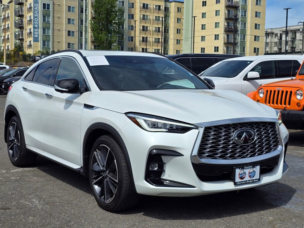Used 2023 INFINITI QX55 Sensory w/ Lighting Package AWD/4WD image 8