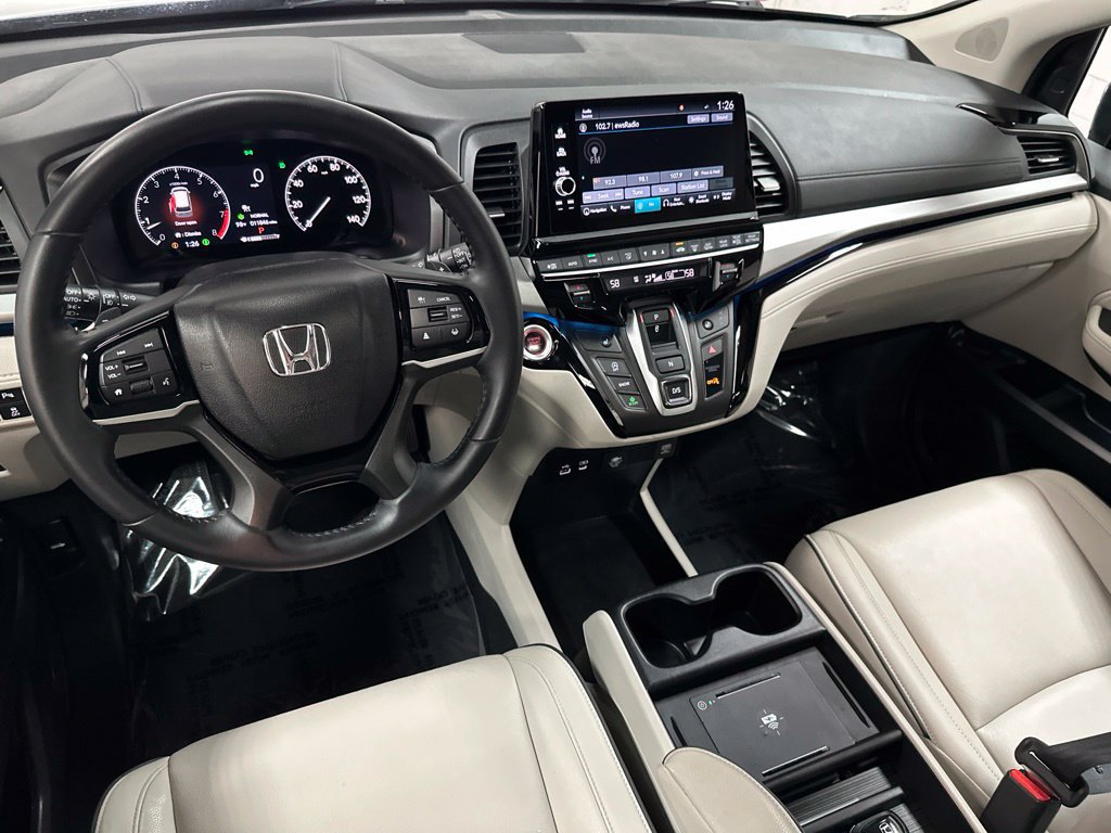 Used 2025 Honda Odyssey Touring image 12