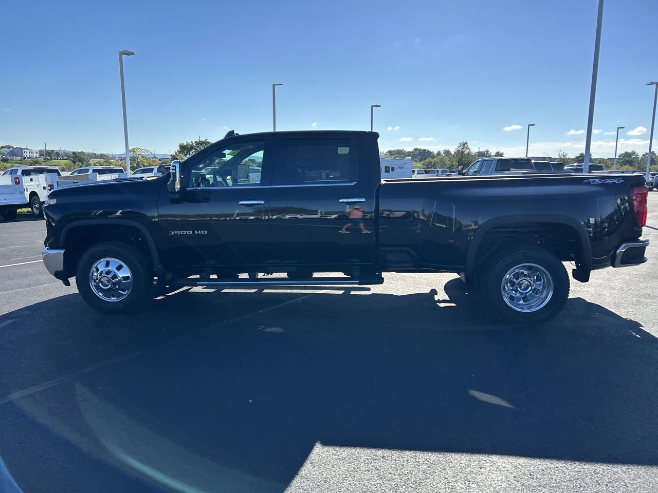 New 2026 Chevrolet Silverado 3500 LTZ w/ LTZ Convenience Package AWD/4WD image 4