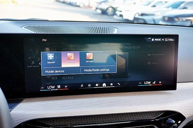 Used 2025 BMW 330i xDrive Sedan w/ Convenience Package image 25