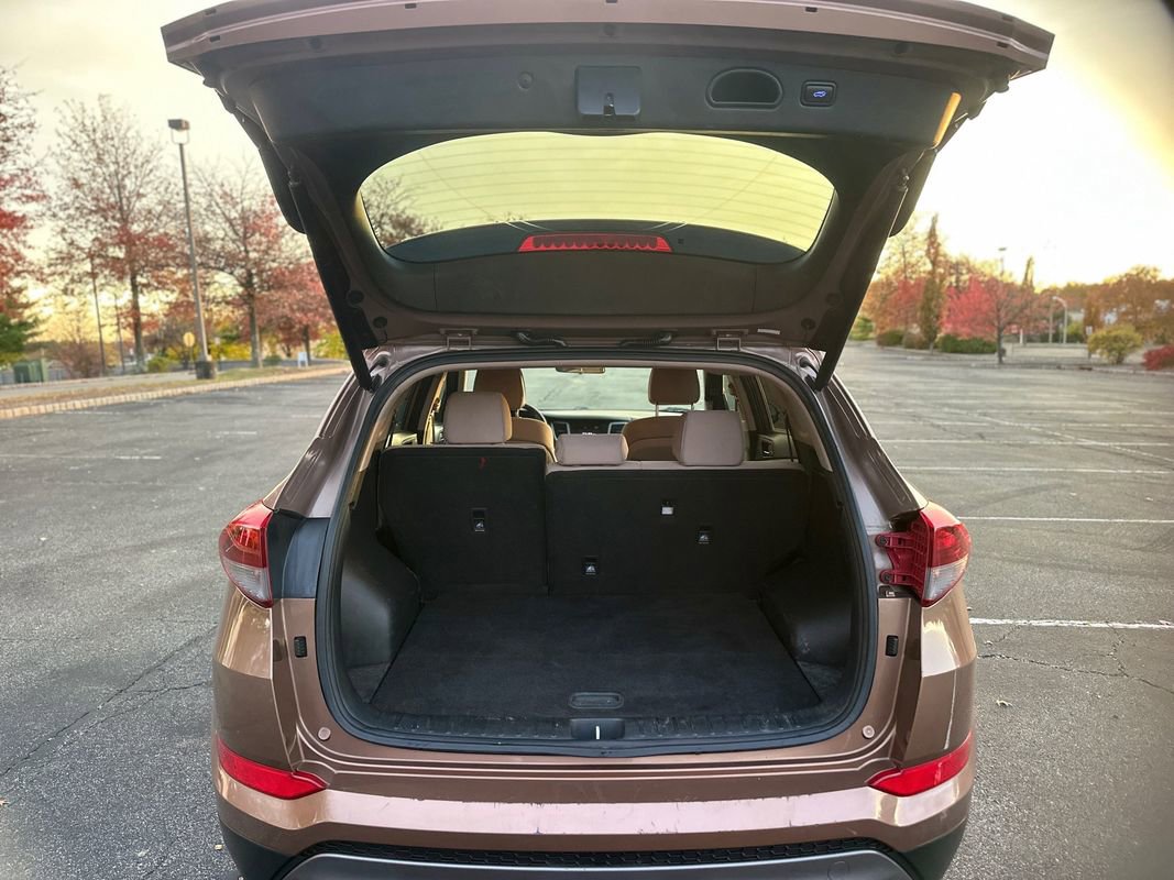 Used 2016 Hyundai Tucson Sport AWD/4WD image 19