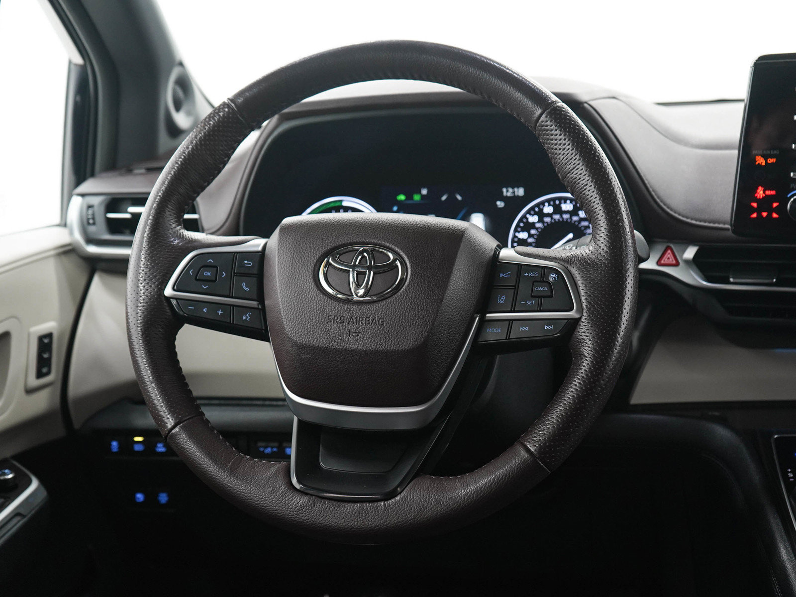 Used 2022 Toyota Sienna Platinum AWD/4WD image 20