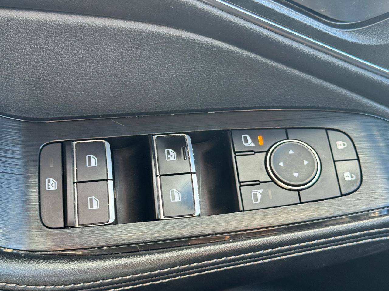 Used 2022 Nissan Rogue Platinum w/ Head-Up Display Package AWD/4WD image 22