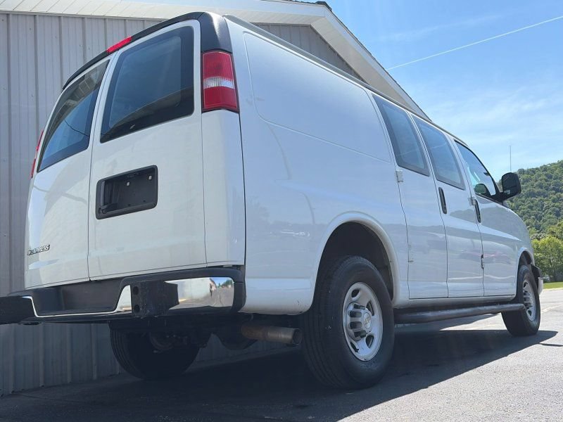 Used 2023 Chevrolet Express 2500 w/ Driver Convenience Package RWD image 8