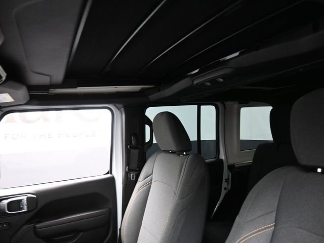 Used 2024 Jeep Wrangler Willys image 18