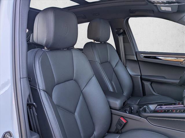 Certified 2025 Porsche Macan image 25
