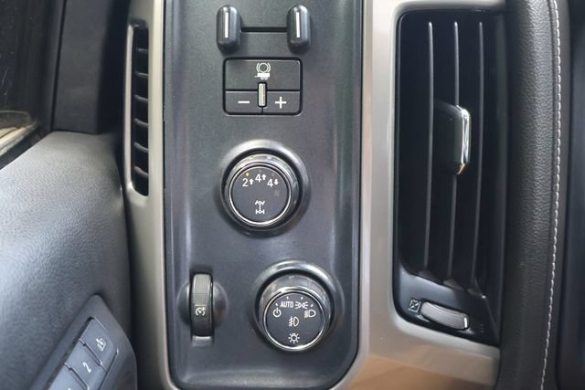 Used 2017 Chevrolet Silverado 3500 High Country w/ Duramax Plus Package AWD/4WD image 17