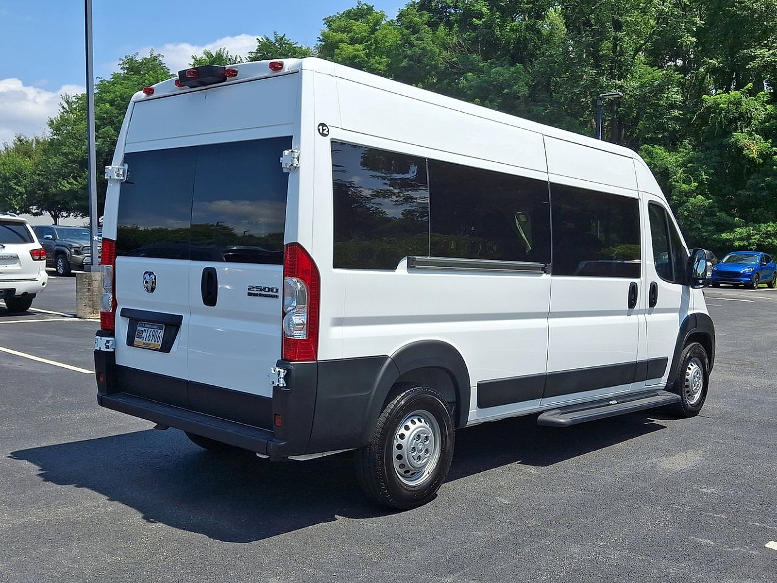 Used 2024 RAM ProMaster 2500 w/ Convenience Group FWD image 25
