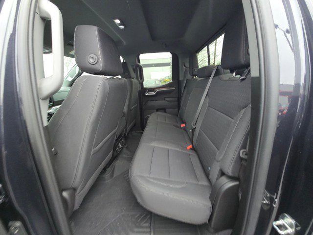 Used 2024 Chevrolet Silverado 1500 LT w/ Z71 Off-Road Package AWD/4WD image 20